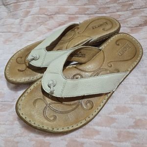 Born Leather Flip Flop Sandal Thong Sz 7 Wedge Cream